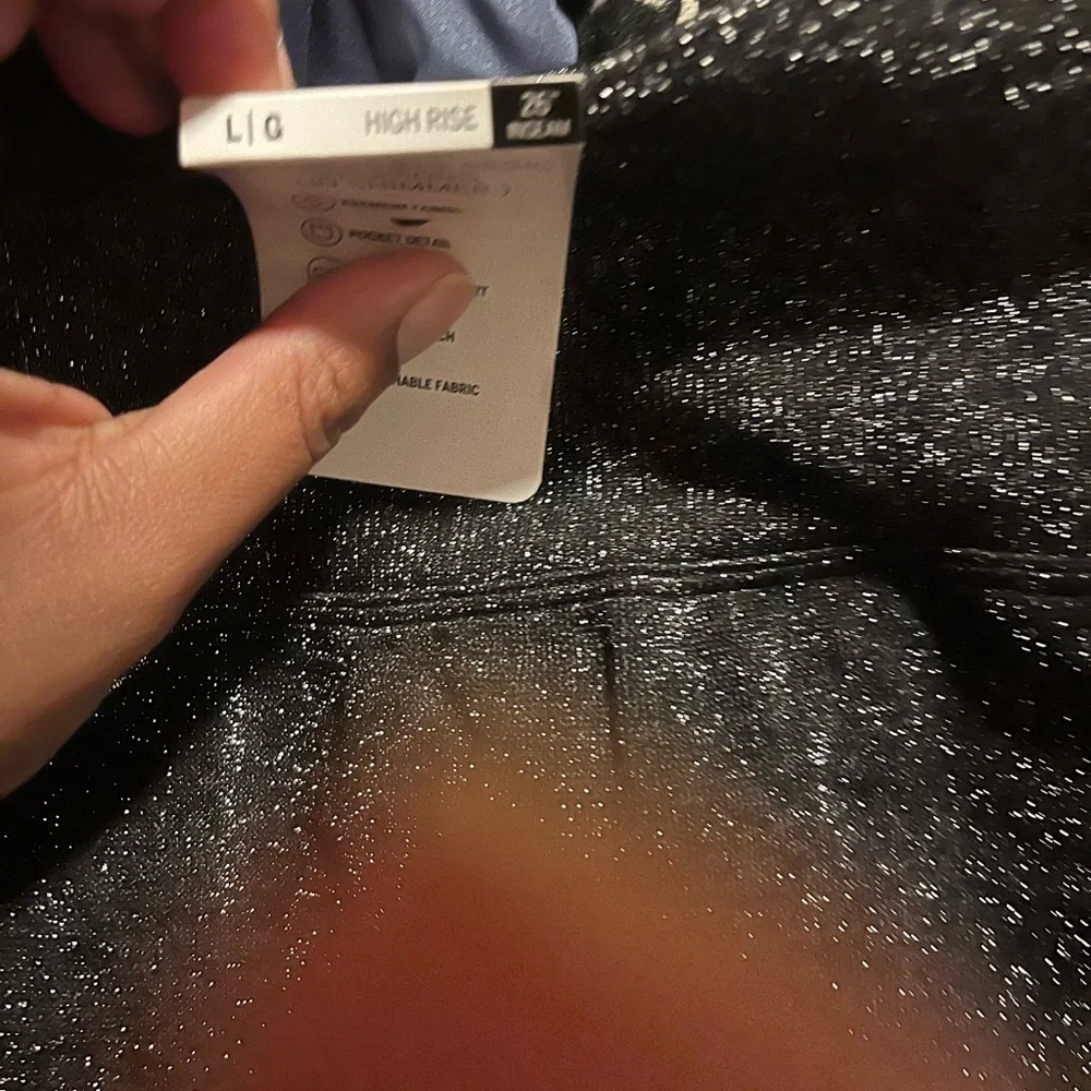 NWT VS/PINK Seamless Black Glitter Leggings - Picture 5 of 6